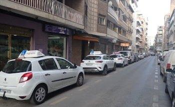 AUTOESCUELA TRIÁNGULO