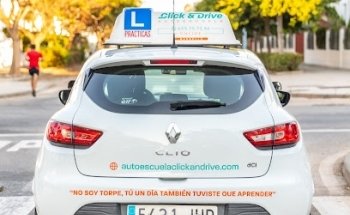 Autoescuela en Marbella online Click & Drive.