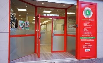 AUTOESCUELA TRES FORQUES