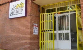 Autoescuela Pit Lane