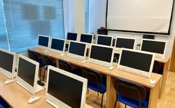 Autoescuela Elite (Barrio Venecia)