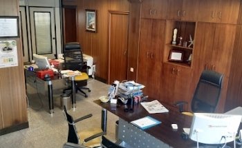 Autoescuela Santi S.L.