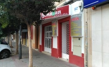 Autoescuela Benalúa