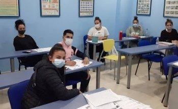 AUTOESCUELA LOS CEDROS