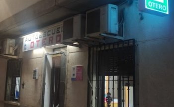 Auto Escuela Otero