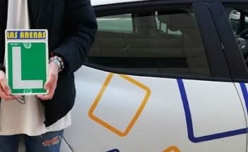 Autoescuela LAS ARENAS Pistas y Aula Taller