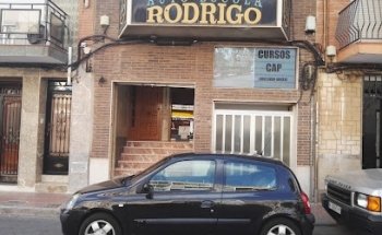 RODRIGO AUTOESCUELAS