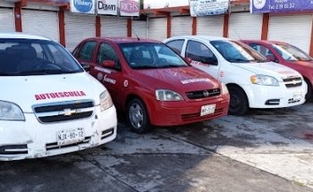 Escuela de Manejo Valdéz Ponce