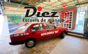 Escuela de Manejo Diez