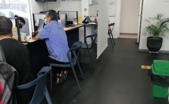 Centro de Enseñanza Automovilística Conducimos - Escuela de Conduccion