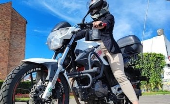 automoviliaria Academy hitchhike