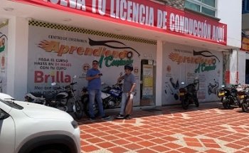 Centro de Enseñanza Aprendiendo a Conducir
