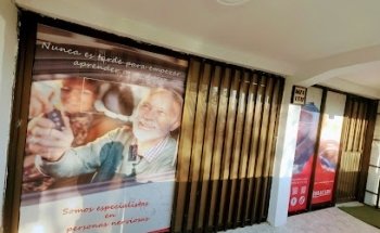 Centro de enseñanza automovilística Loracars |Academia de conducción|