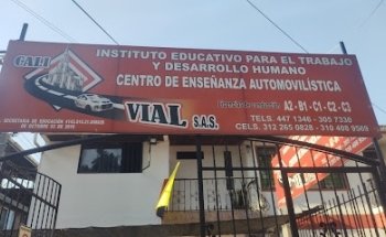 Escuela de conducción CALI VIAL.