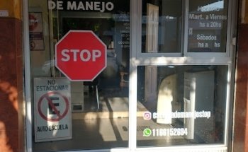 Escuela de manejo STOP