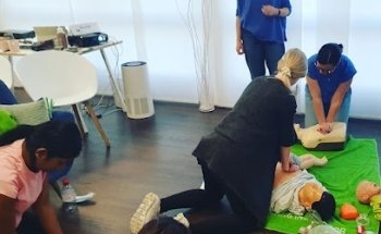 Flying Instructor GmbH - Nothelfer- und Verkehrskundeunterricht (VKU) Kurse