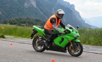 Item Tino Auto- & Motorradfahrschule