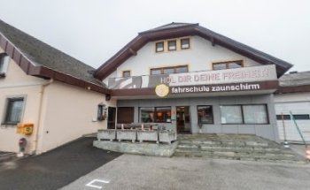 Fahrschule Zaunschirm