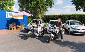 Übungsplatz Fahrschule Dubovsky