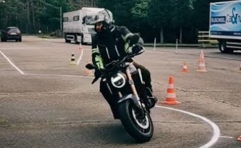 Car & Truck Training N.V.