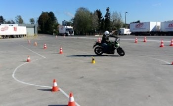 Just Safe auto motorrijschool