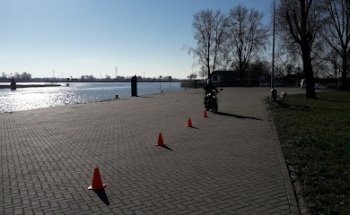 Auto- Motorrijschool go4all