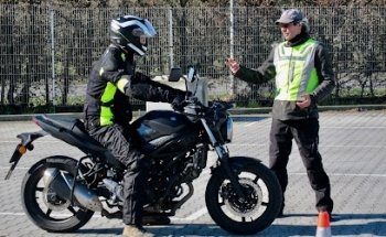 Motorrijschool Peter Waterval