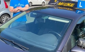 Rijschool Mieke Zeewolde