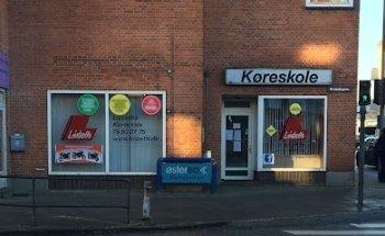 Lisbeths køreskole