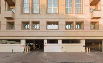 Emirates Transport Driving Institute hor al anz معهد مواصلات الامارات هور العنز