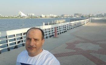 الأسطورة لتعليم قيادة السيارات