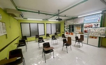 Escola De Condução Albicastrense