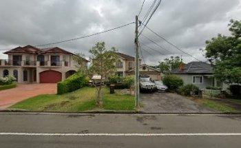 EYEZ ON ROAD DRIVING SCHOOL