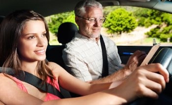 Universal Driving School