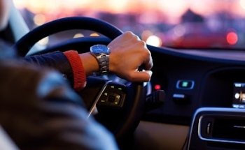 Roadrunner/Best Driving School South Calgary/ North Calgary |Spanish/ Motorcycle/Trucking School