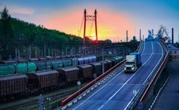 Safe Driving School | Best Truck Driving School in Surrey | Class1 Driver & Melt Driving Training School in Surrey, BC