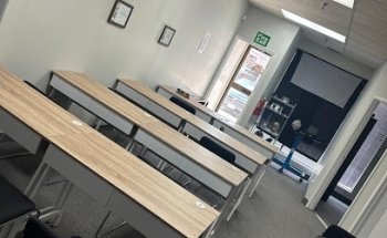 SMJ Trainers - The Truck Driving School