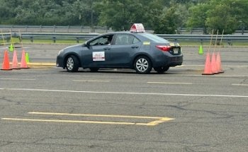 DIVINE DRIVING SCHOOL LLP