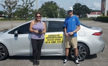 Escuela De Automovilismo Mayte Rodriguez