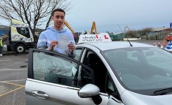 shakiL (Automatic ) School Of Motoring