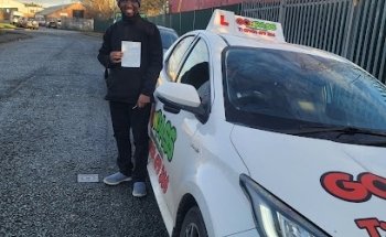 Go N Pass driving school Rochdale