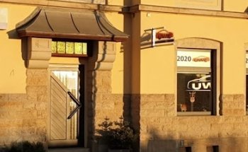 Uwes Fahrschule, Inh. Franz Neelmeijer