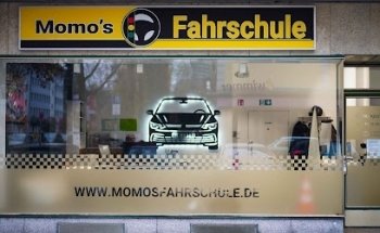 Momo's Fahrschule