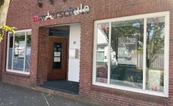 Fahrschule musterschule