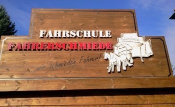 Fahrschule Fahrerschmiede