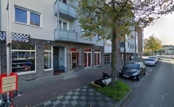 Driving school pole position