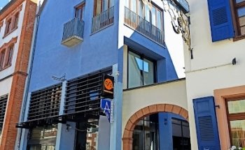 V3. GmbH, Fahrschule