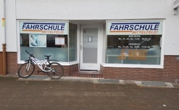Fahrschule-Mittelfeld