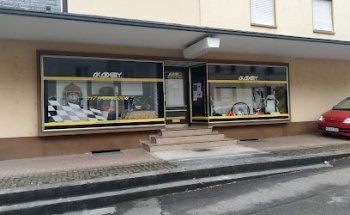 Academy Fahrschule Speed