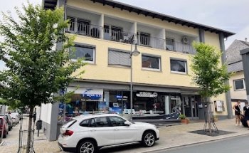 Fahrschule Black & White